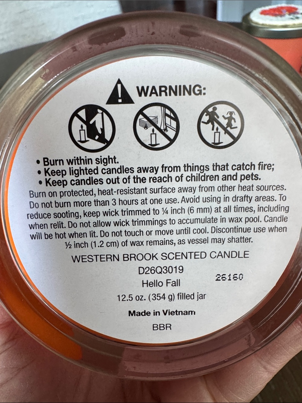 "Hello Fall" Cinnamon Scented Candle 12.5 oz - Picture 3 of 5